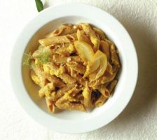 Spelt Pasta with Fennel Sauce and Tofu 