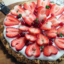 croccante-granola-yogurt-fragole-senza-glutine