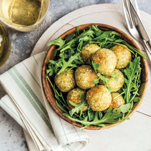 Polpettine di avena e pecorino con erbe di primavera