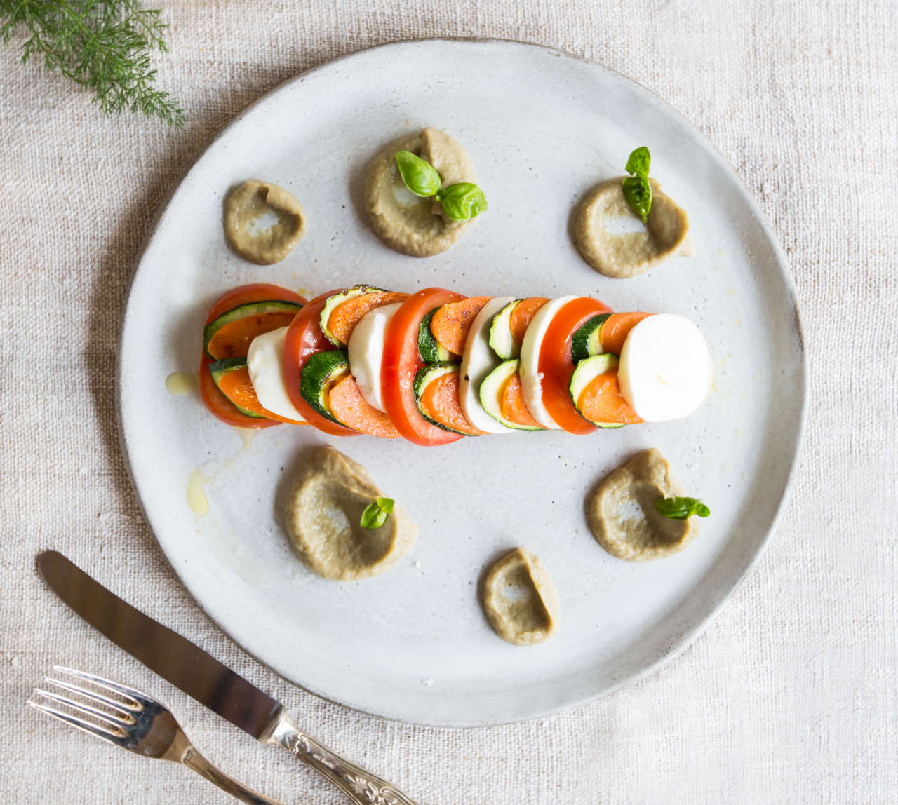 mozzarella-summer-vegetables-caprese-spicy-eggplant-cream