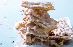 Whole Wheat “Chiacchiere”  with Cinnamon and Brown Sugar