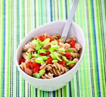 Fusilli Integrali in Salsa di Fagioli, Sedano Verde e Peperoni