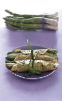 Crepes with Asparagus and Gorgonzola Cream