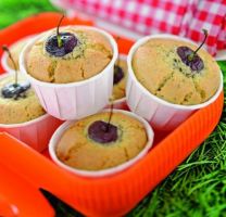Rice Muffin with Cherries and Poppy Seeds