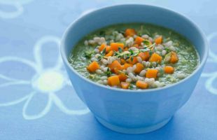 Lettuce Cream with Barley and Carrots with Thyme