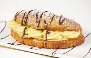 Vegan Croissant with Custard