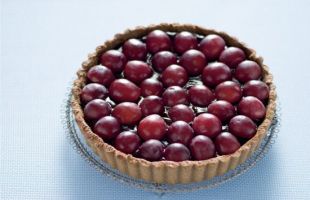 Tart of Black Grapes and Dark Chocolate