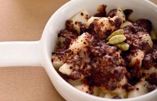 Crumble di Pere al Cioccolato e Cardamomo