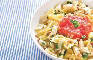 Farfalle con Piattoni e Pomodori al Basilico 