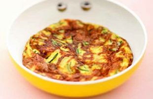 Omelette with Agretti and Roquefort Cheese