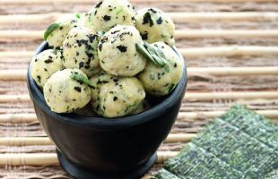 Gnocchi di Ricotta e Alghe Nori alla Salvia