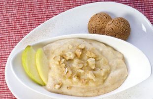 Spiced Apples in Cream and Nuts Sauce