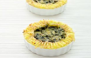 Mini Quiche di Patate e Caprino con Rucola e Tarassaco