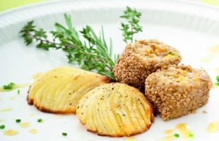 Mini Seitan Roulade with Sesame Potato Fans