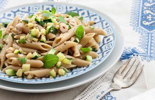 Penne con Zucchine, Menta e Nocciole