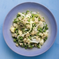 Quinoa con piselli e patate all'origano