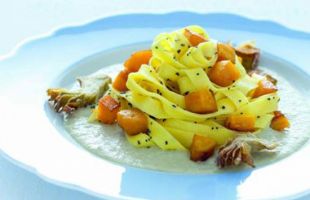 Tagliatelle in Crema di Carciofi e Dadolata di Zucca