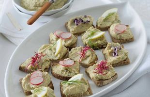 Tartine con Patè di Tofu e Lenticchie