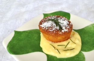 Tortini Tiepidi Mele Senza Glutine con Crema al Rosmarino